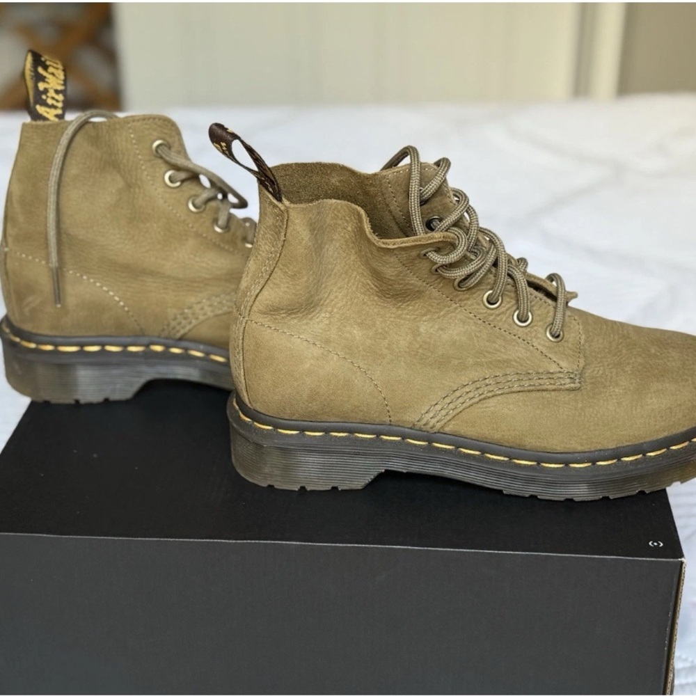 Dr Martens 101 TUMBLED NUBUCK LEATHER ANKLE BOOTS Muted Olive Green EU 36 US 4M